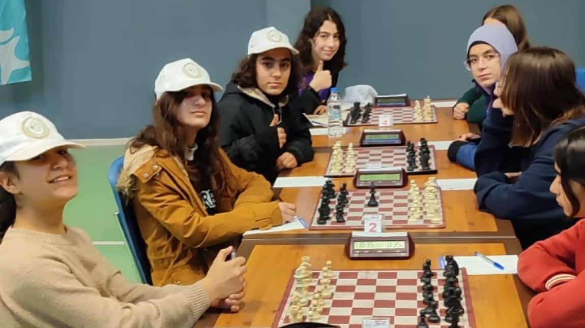 Yıldız Kızlar Satranç Turnuvası İl Birincisi olduk